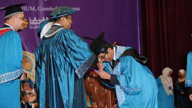 Tahniah Kepada Pelajar Spm Yang Telah Berjaya Menduduk Peperiksaan Sijil Pelajaran Malaysia 2014 - Berita