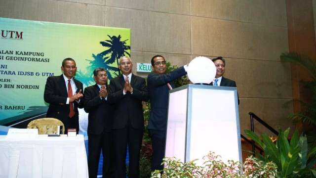 Imbasan Bulletin- Johor Negeri Pertama Memetakan Jalan Kampung Secara Digital 3 Imbasan Bulletin- Johor Negeri Pertama Memetakan Jalan Kampung Secara Digital - Berita