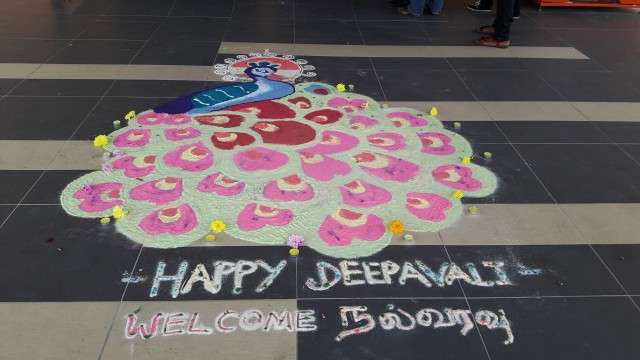 Rumah Terbuka Deepavali Mic - Berita