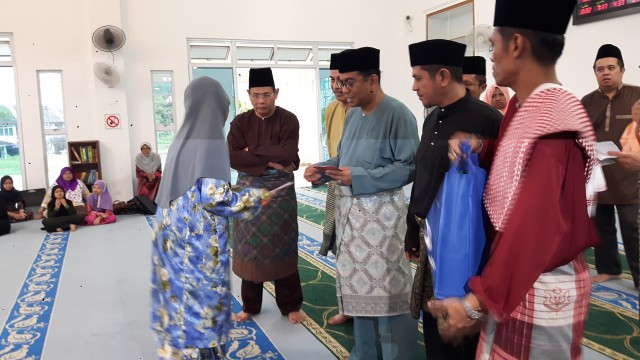 Kegembiraan Syawal Dikongsi Bersama 7 Kegembiraan Syawal Dikongsi Bersama - Berita