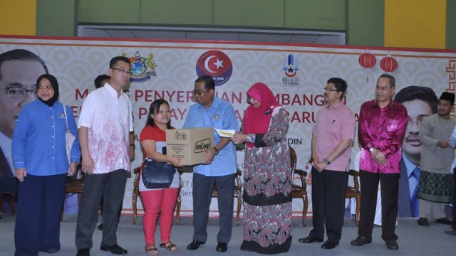 Sumbangan 1% Yayasan Pbt Ringankan Beban - Berita