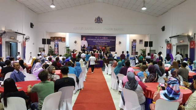 156 Mahasiswa Parlimen Pasir Gudang Terima Bantuan Pendaftaran Ke Ipt Daripada Yayasan Pelajar Johor - Program Komuniti